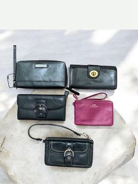 COACH 5 Wallets  Wristlet Bundle